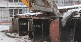 Снос гаража и вывоз мусора в Махачкале - Быстро и качественно от Сварной-Мхч от 2108 рублей