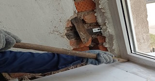 Демонтаж оконных откосов по выгодной цене от 527 руб. в Махачкале - Сварной-Мхч